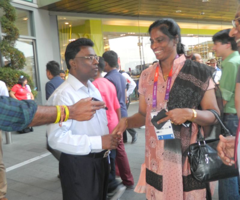 News Photo 1 - U.K. - Arts-Literature - ptushasomaninterview