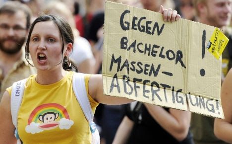 News Photo 1 - Germany - Education - degree_time_four_years