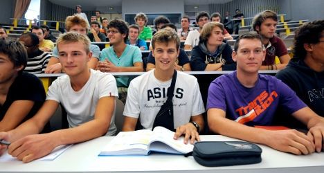 News Photo 1 - Europe - Education - france_fee_hike