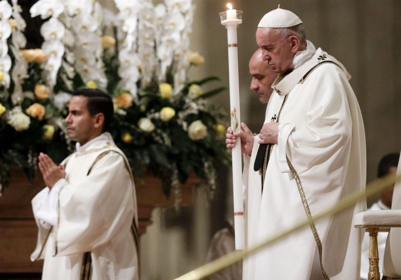 News Photo 1 - Europe - Otta Nottathil - 224201911pope
