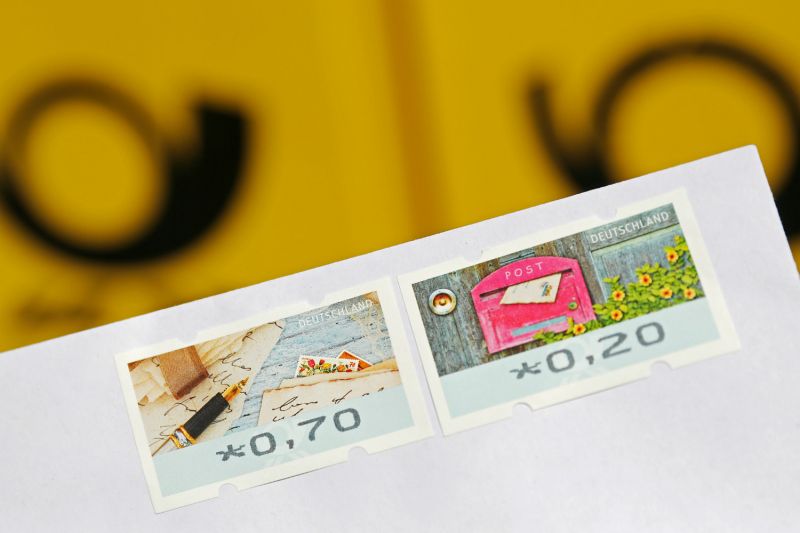News Photo 1 - Germany - Otta Nottathil - 24420197stamp