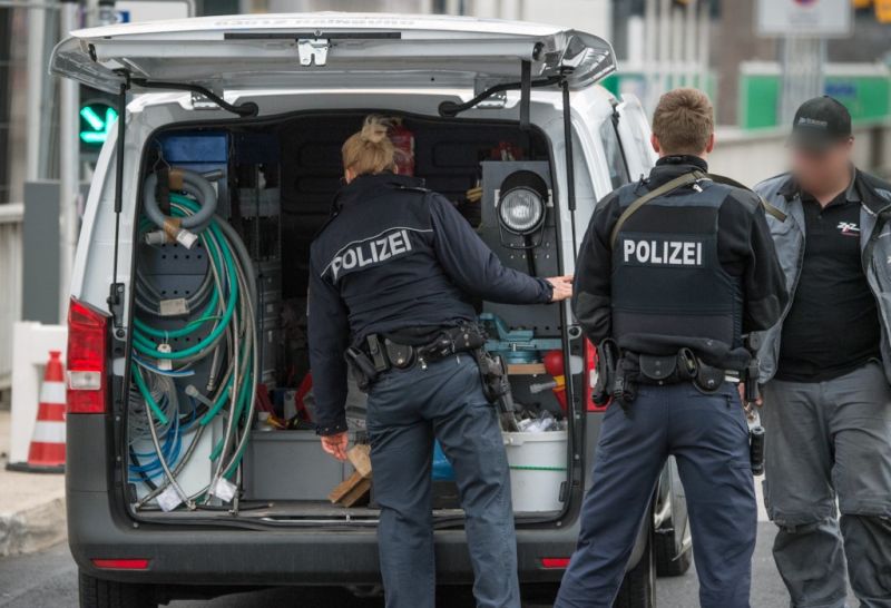 News Photo 1 - Germany - Otta Nottathil - 181120197is