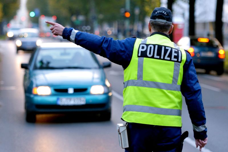News Photo 1 - Germany - Otta Nottathil - 6220191drive