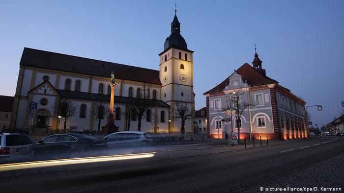 News Photo 1 - Germany - Otta Nottathil - 193202012_mitterteich_closed
