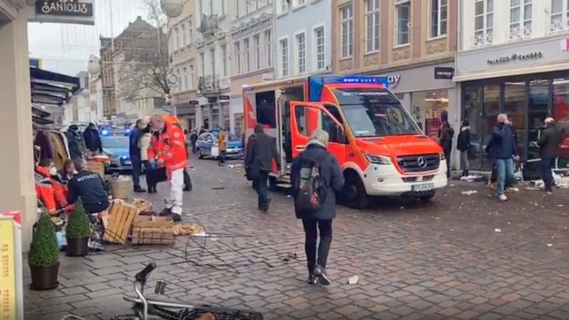 News Photo 1 - Germany - Otta Nottathil - suv_massacre_trier_pedastrians