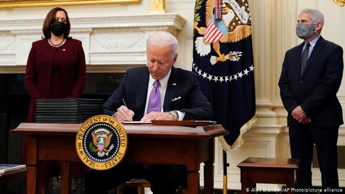 News Photo 1 - America - Otta Nottathil - 2212021biden