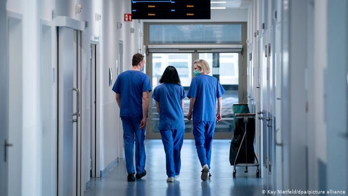 News Photo 1 - Germany - Otta Nottathil - 241202110hospital