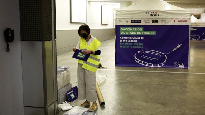 News Photo 1 - Europe - Otta Nottathil - 2420214who