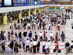 News Photo 1 - Europe - Otta Nottathil - dubai_airport_crowd