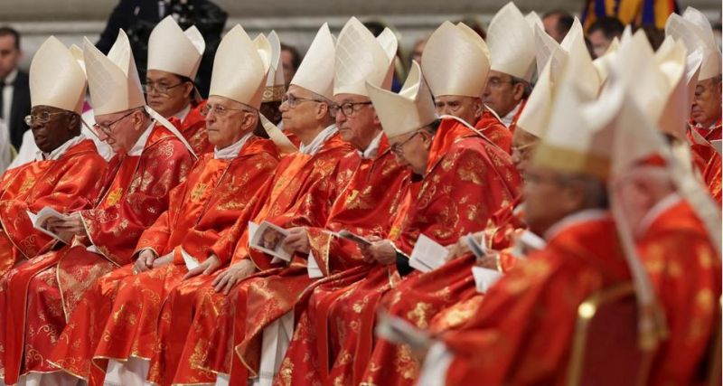 News Photo 1 - Europe - Otta Nottathil - conclave_started_va
