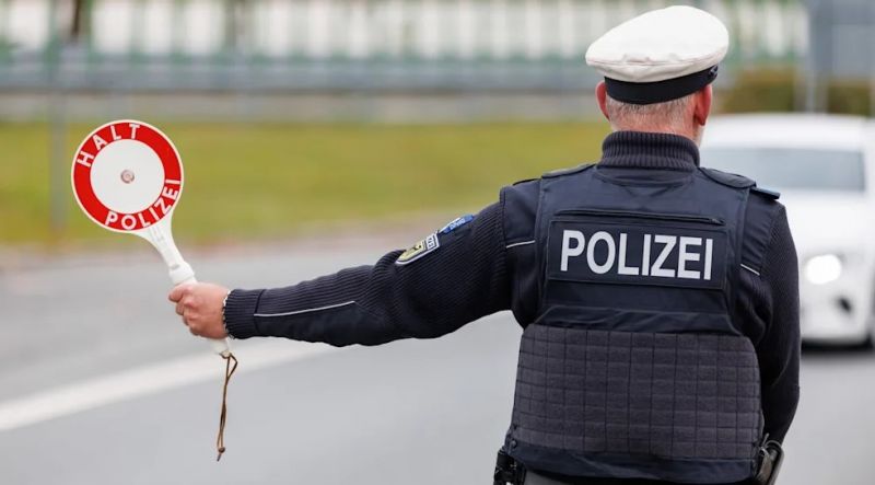 News Photo 1 - Germany - Otta Nottathil - asylum_stopped_germany_minister_dobrindt