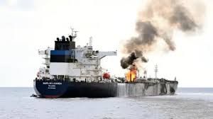News Photo 1 - Other Countries - Otta Nottathil - houthi_attack_defence_dships