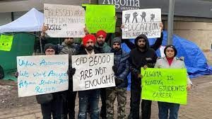 Photo #1 - Canada - Otta Nottathil - canada_indian_students_protest